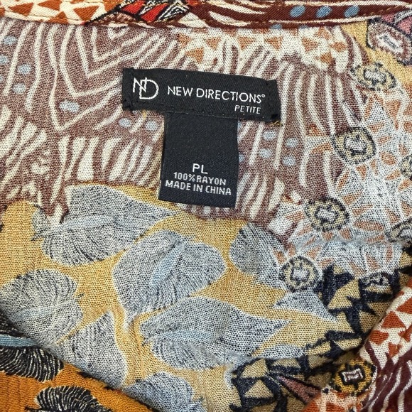 New Directions Button Front Tie Hem Top Multi Print Boho Indie Size PL Cropped - Picture 3 of 9
